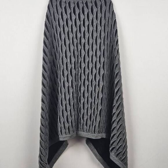 UBU Fall & Winter wrap NWOT - Picture 4 of 9